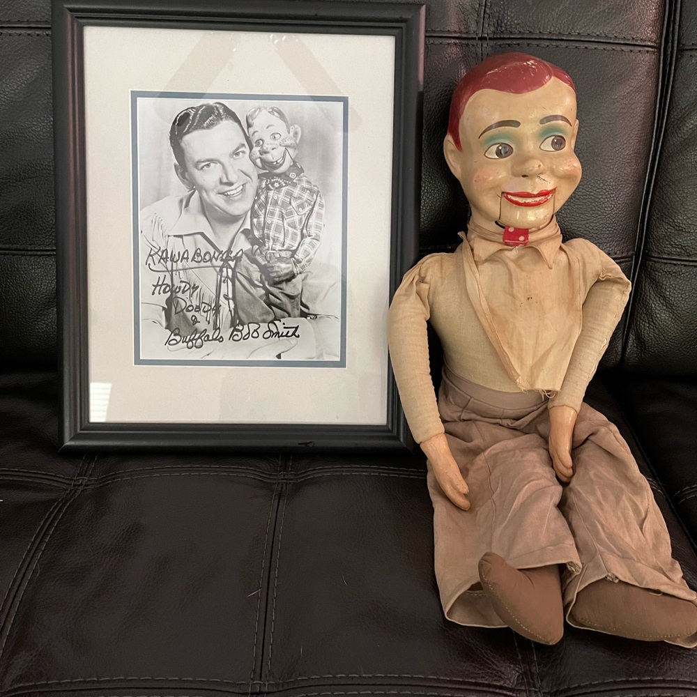 1950’s Howdy Doody Doll & Framed Autographed photo of Howdy Doody & Buffalo Bob